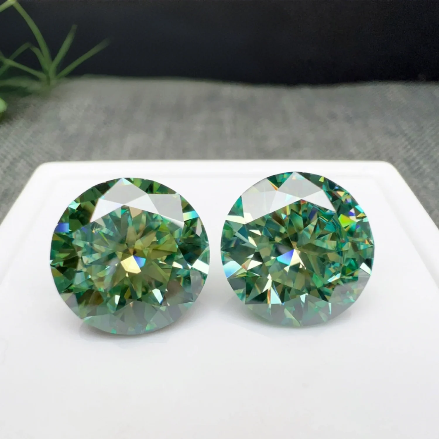0.1-10ct CRA Certified Round Green Moissanite Loose Stones