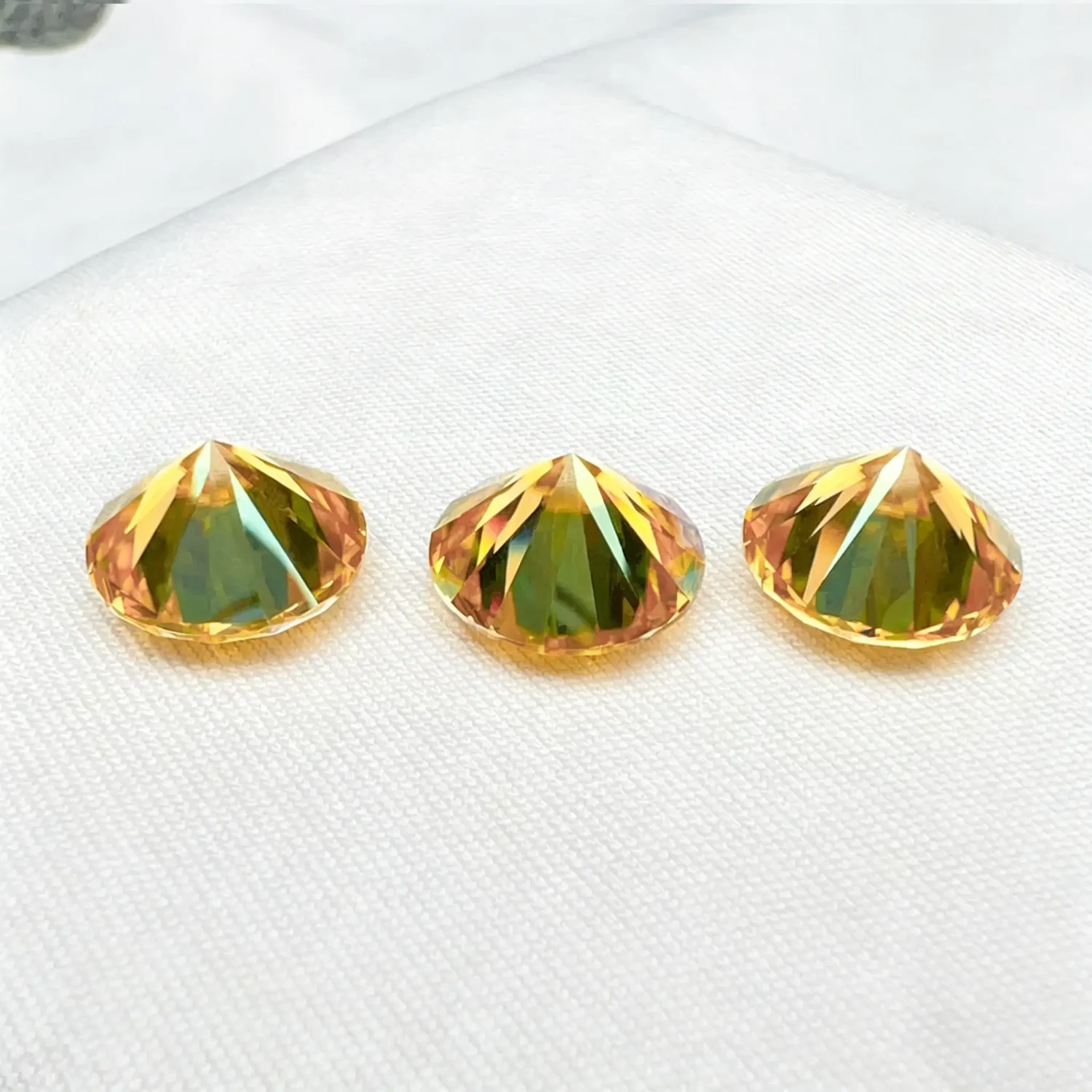 0.1-10ct Round Loose Yellow Moissanite Stones - Image 4