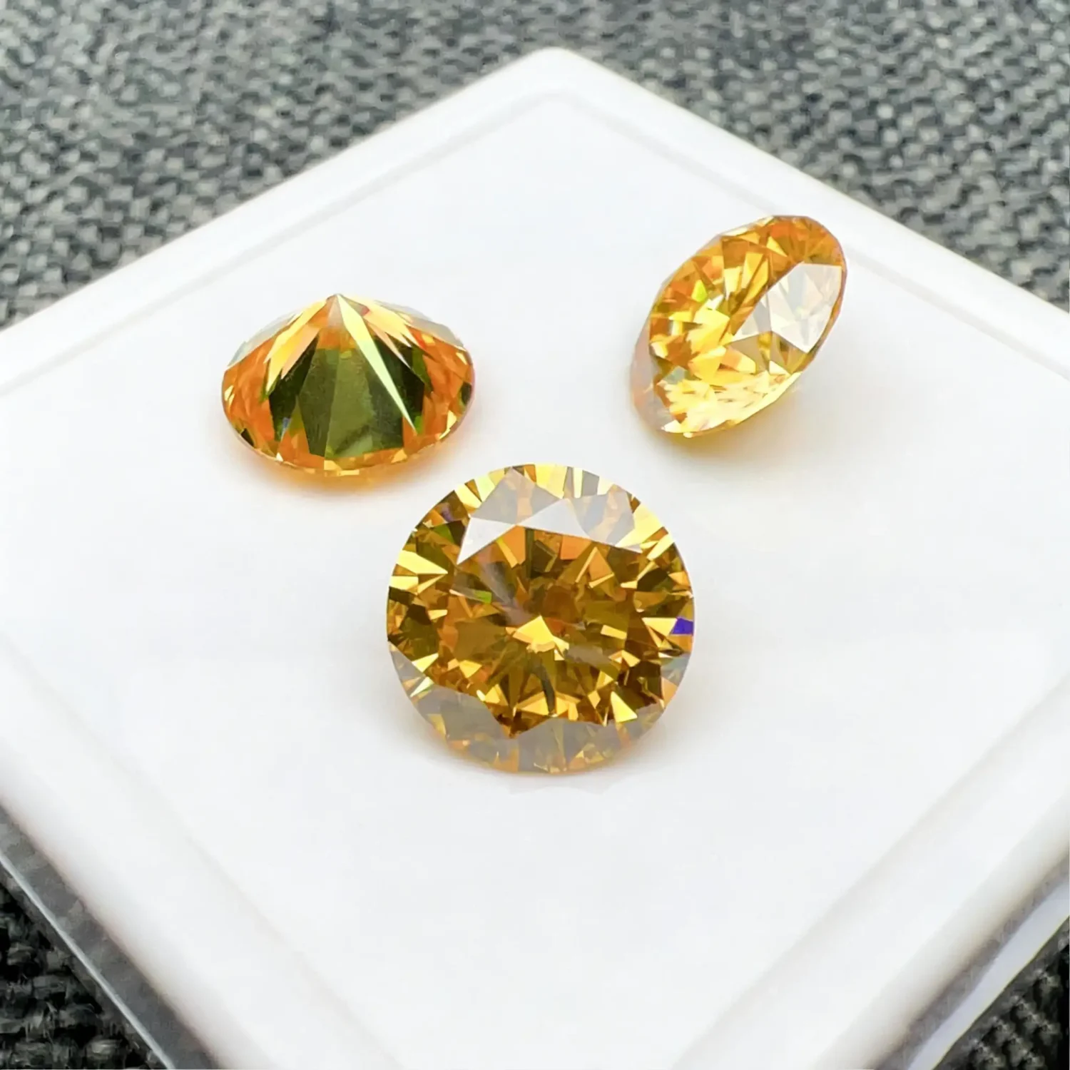 0.1-10ct Round Loose Yellow Moissanite Stones