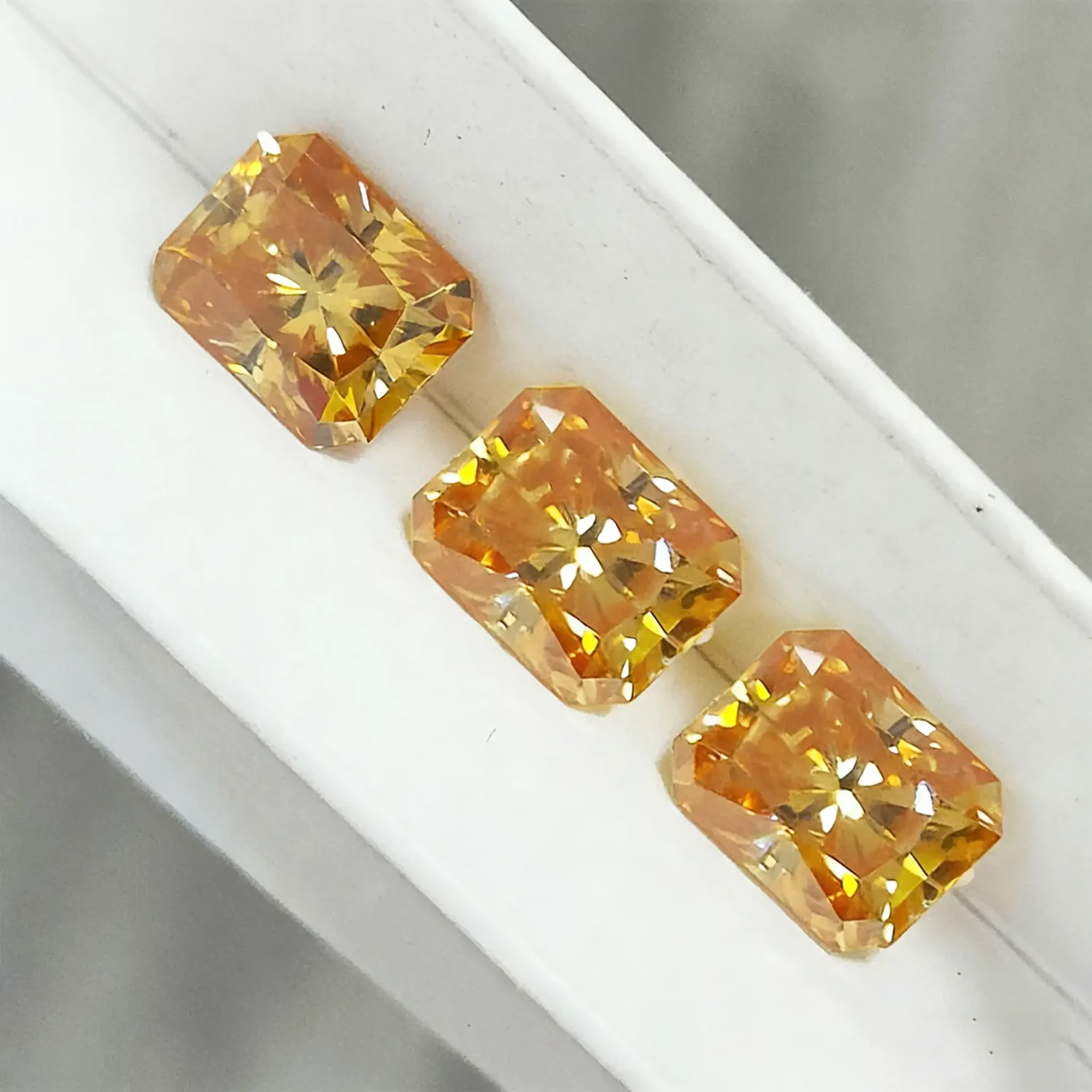 0.5-3ct Yellow Radiant Cut Moissanite Loose Stone Wholesale - Image 4