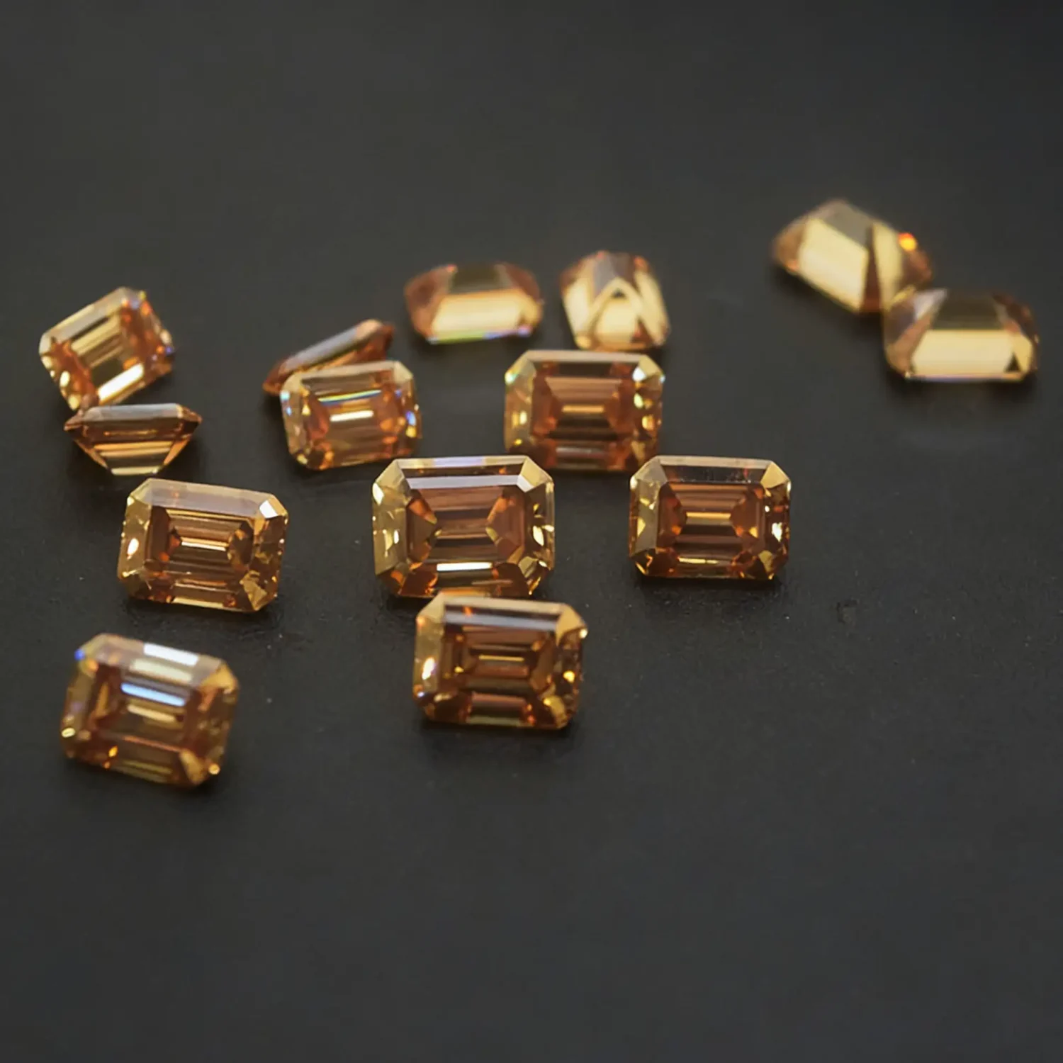 0.5-5ct Yellow Emerald Cut Moissanite Loose Stone Wholesale - Image 4