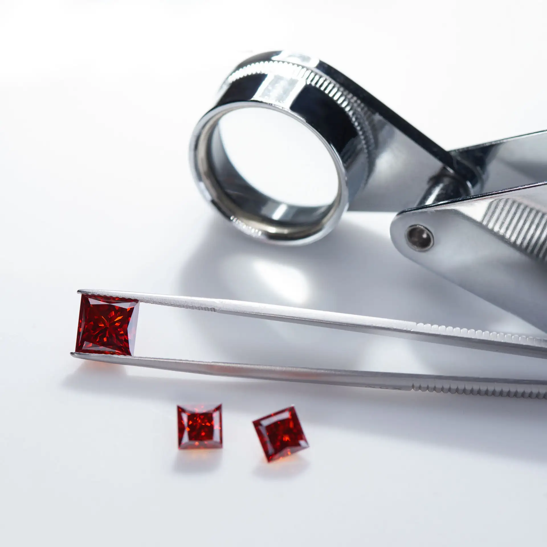 0.6-5ct Red Princess Cut Moissanite Loose Stone Wholesale - Image 2