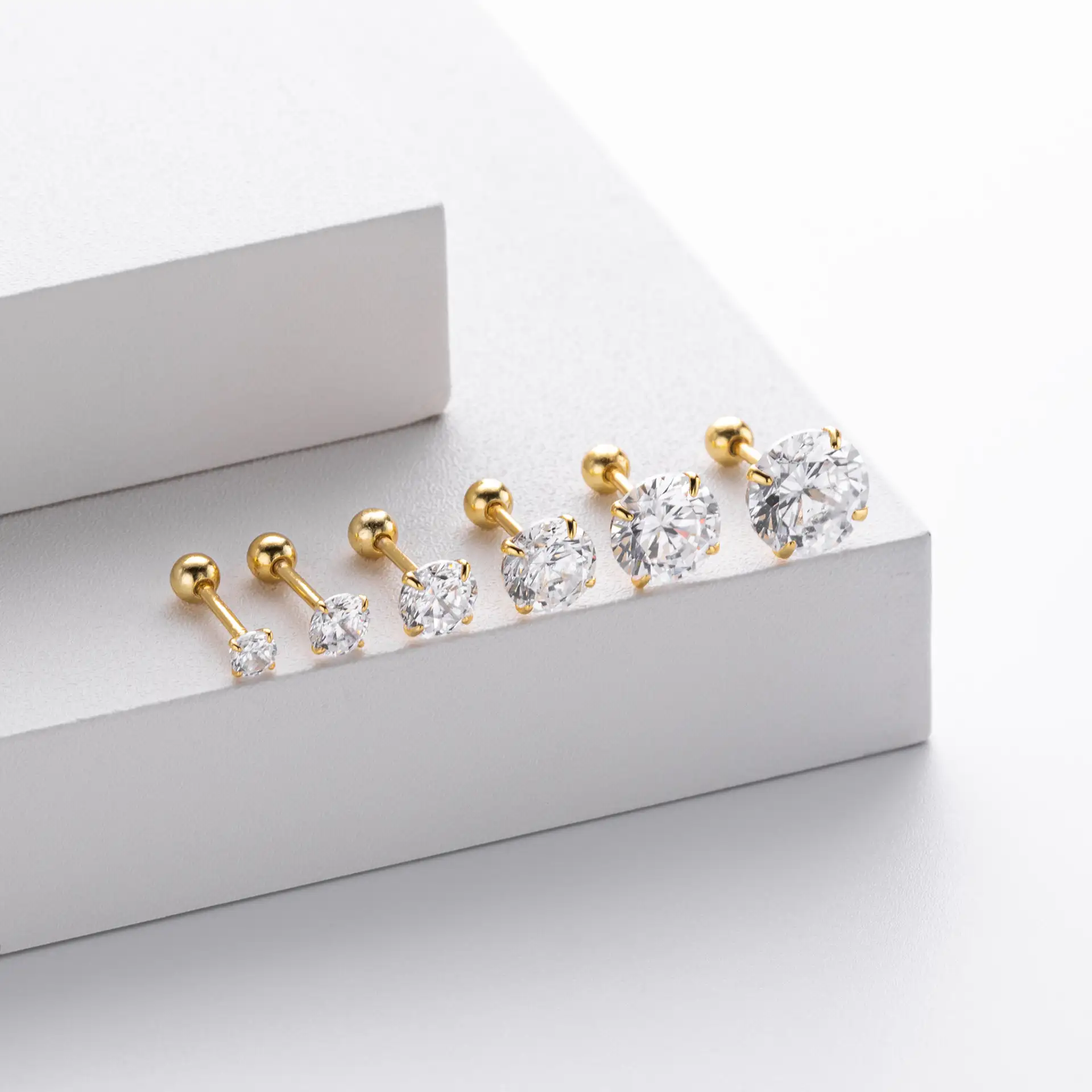 4-claw S925 Sterling Silver GRA Moissanite Earrings - Image 5