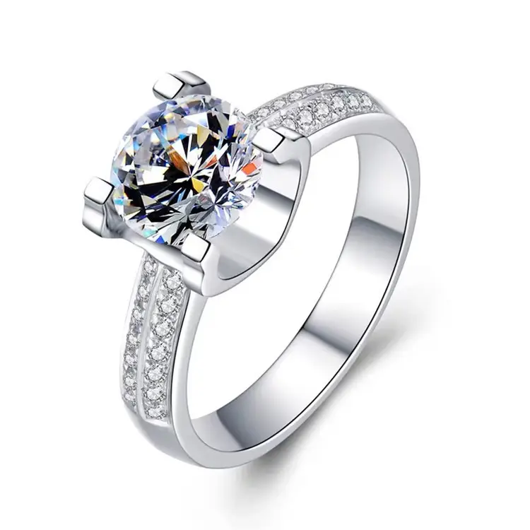 Bullhead Style S925 Sterling Silver Womens VVS Moissanite Ring