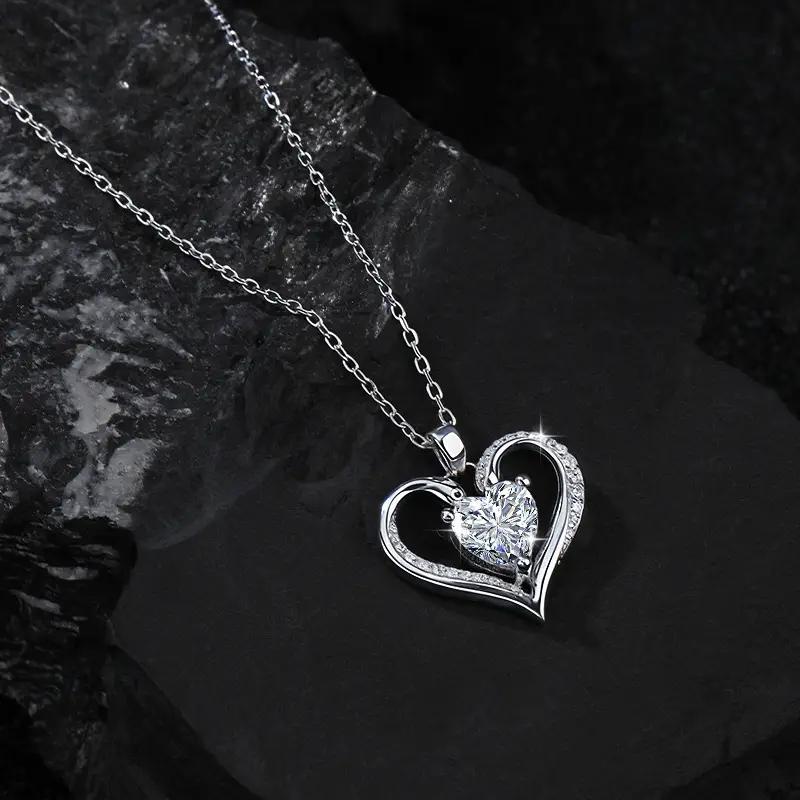 1-2ct S925 Sterling Silver Womens Heart Moissanite Necklace
