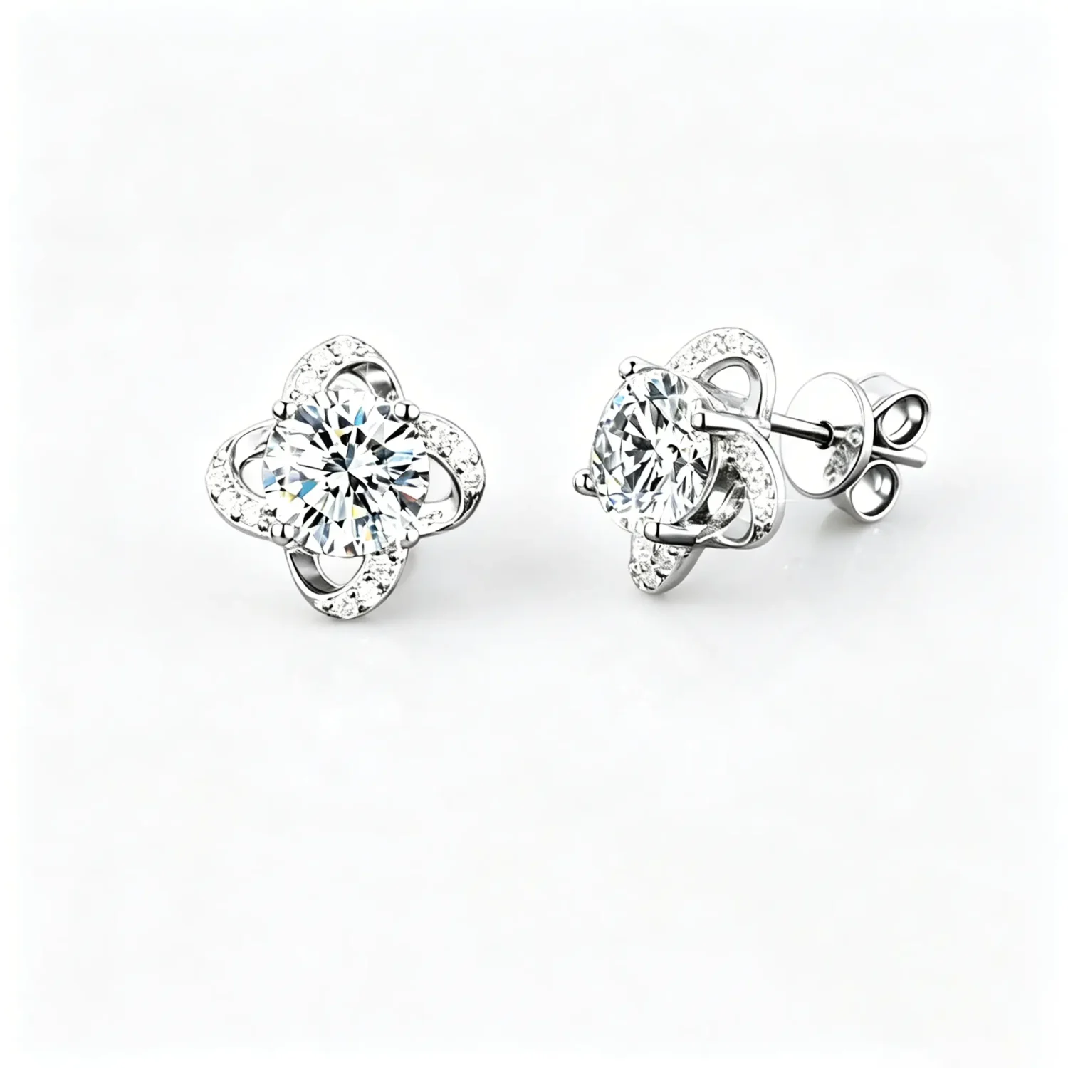 Elegant Four-Leaf Clover 1 Carat Moissanite Stud Earrings