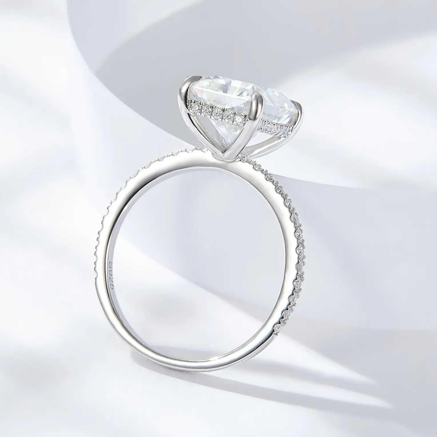 S925 Sterling Silver Radiant Cut 4ct Moissanite Ring - Image 5