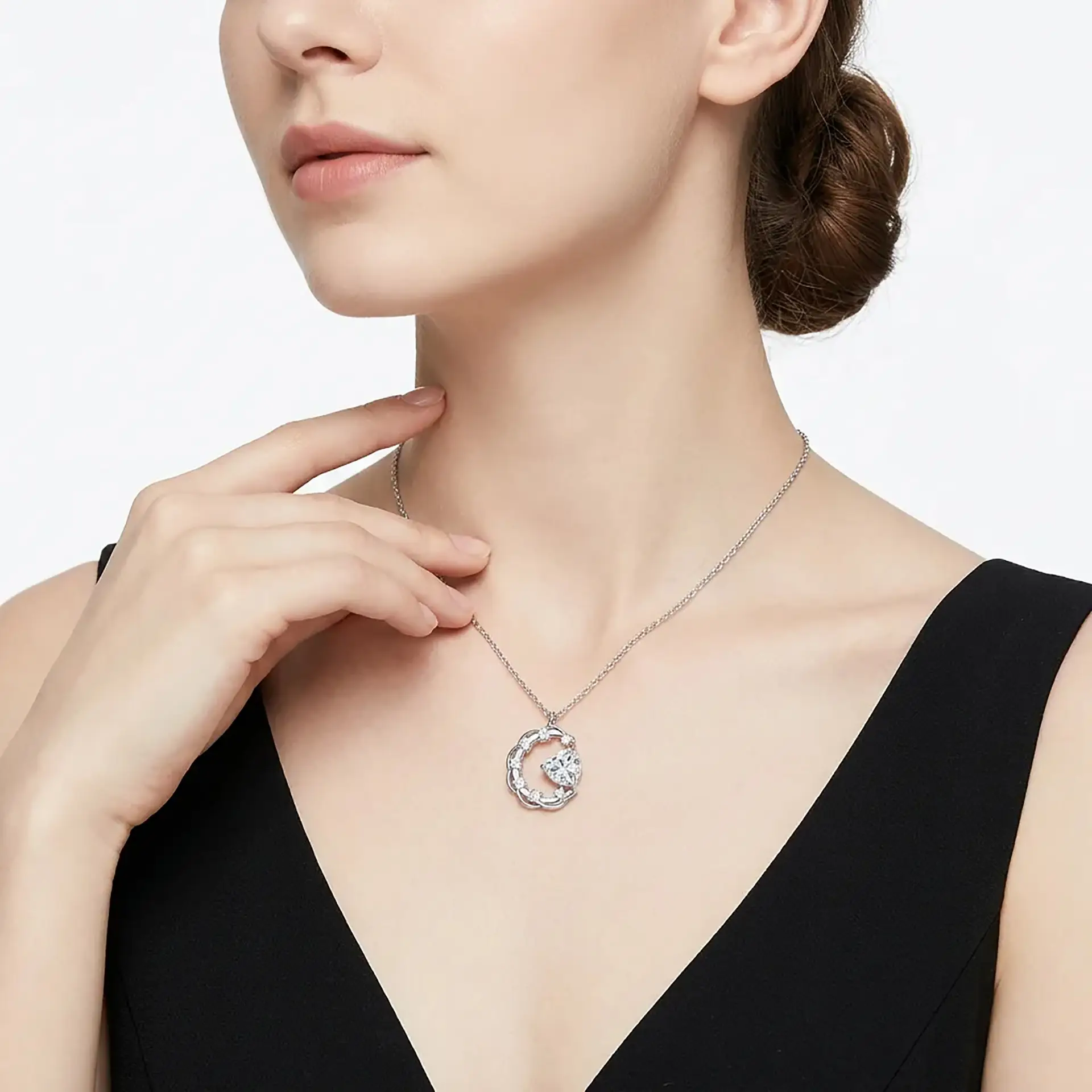 2ct Silver Moon Heart-shaped Moissanite Necklace for Women - Image 3