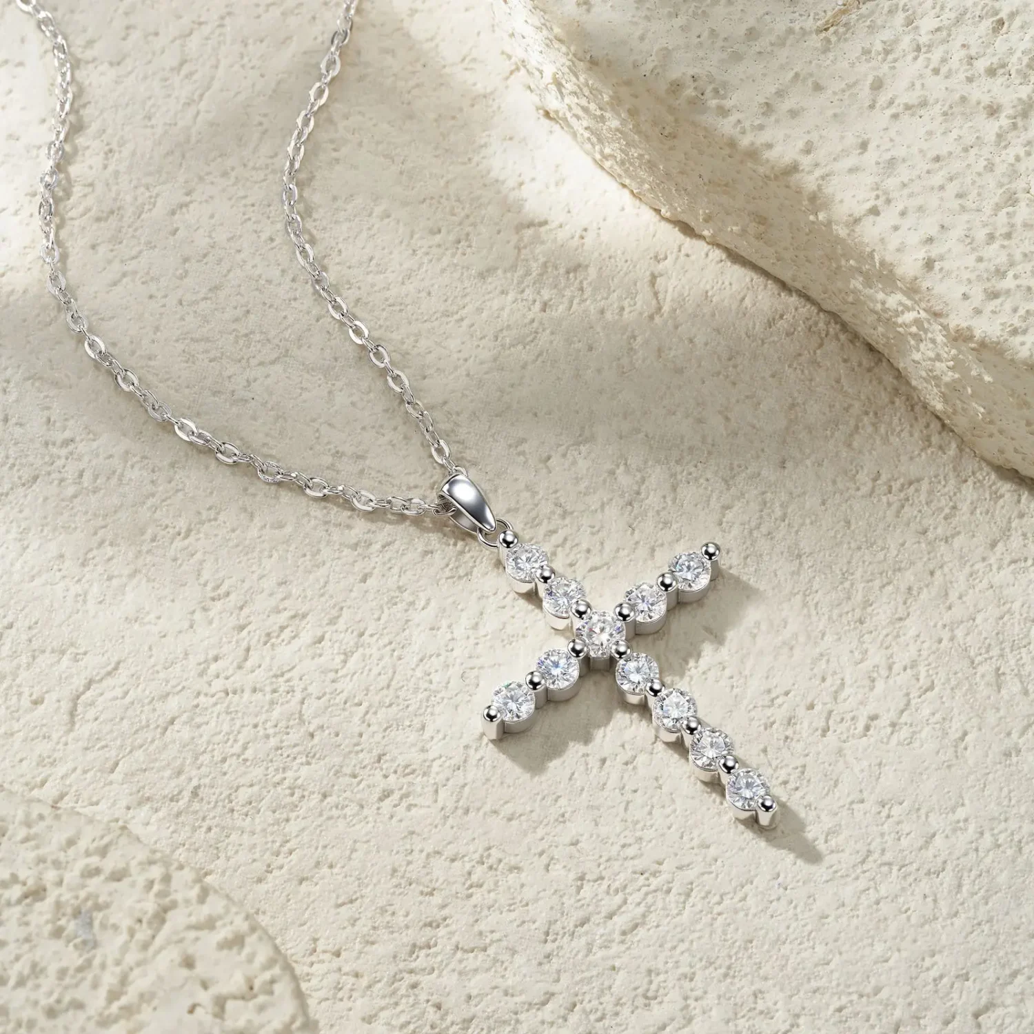 Luxury S925 Sterling Silver Cross Moissanite Necklace