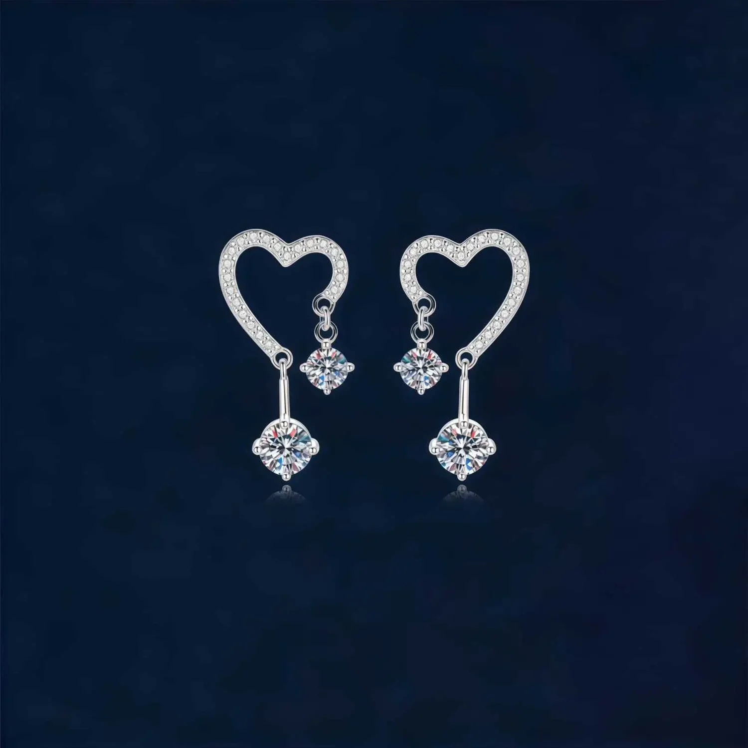 Chic 1.6ct S925 Sterling Silver Heart Moissanite Earring - Image 5