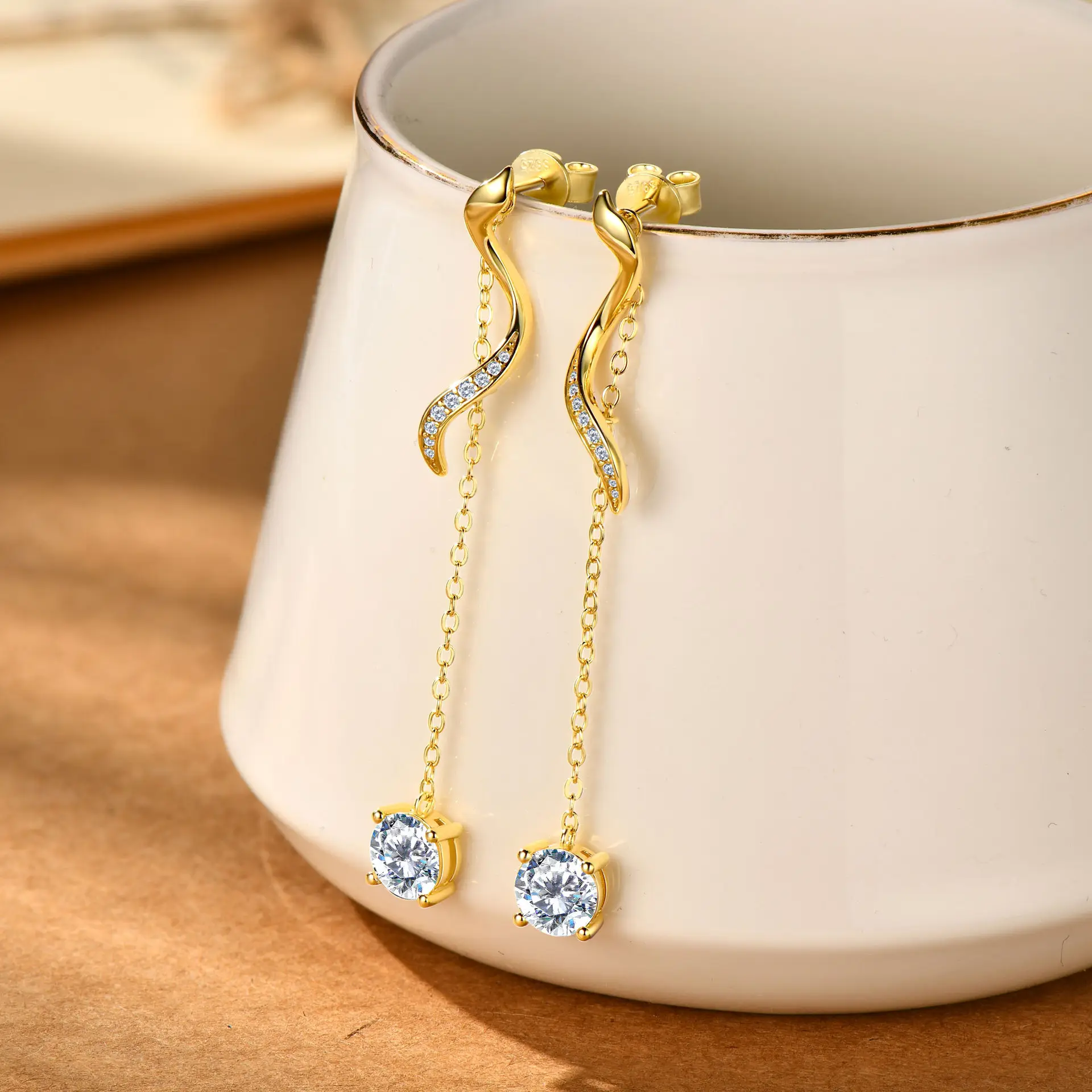 S-shaped S925 Sterling Silver Moissanite Drop Earring - Image 4